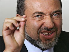 170911_ultra_nazi_sionista_lieberman